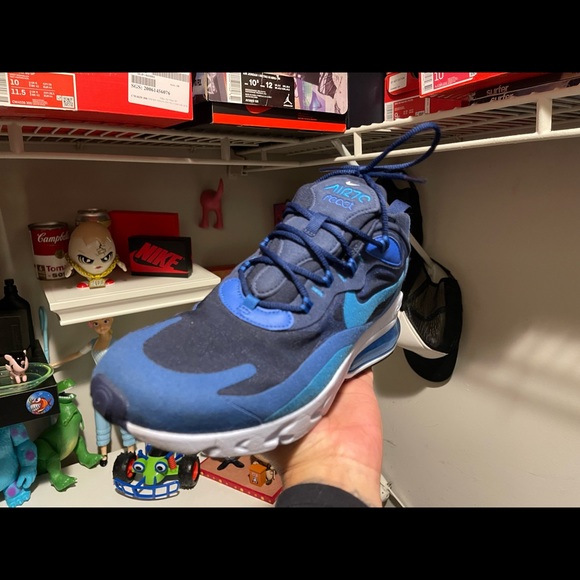 Nike - Picture 5 of 9